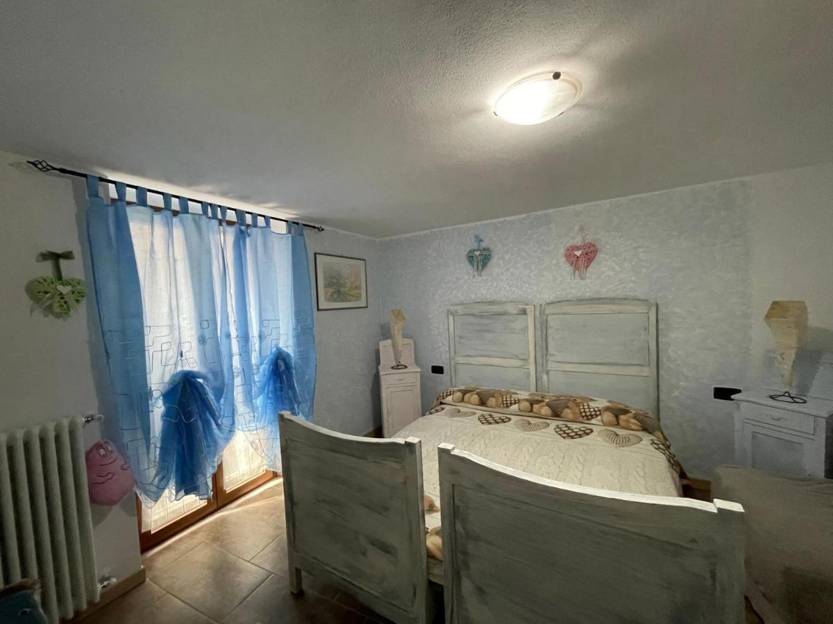 La Casa Di Pucci Nel Borgo Affrescato Di Parlasco Cortenova Екстериор снимка
